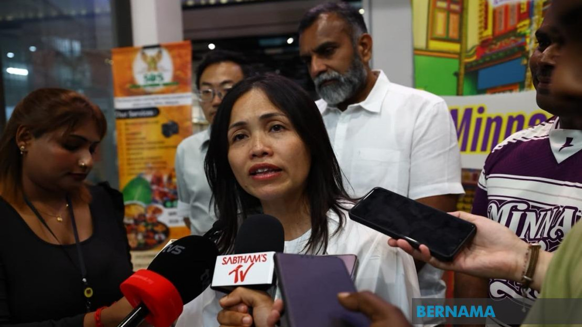 Teo Urges End to Campaign Vandalism in Johor Election Race