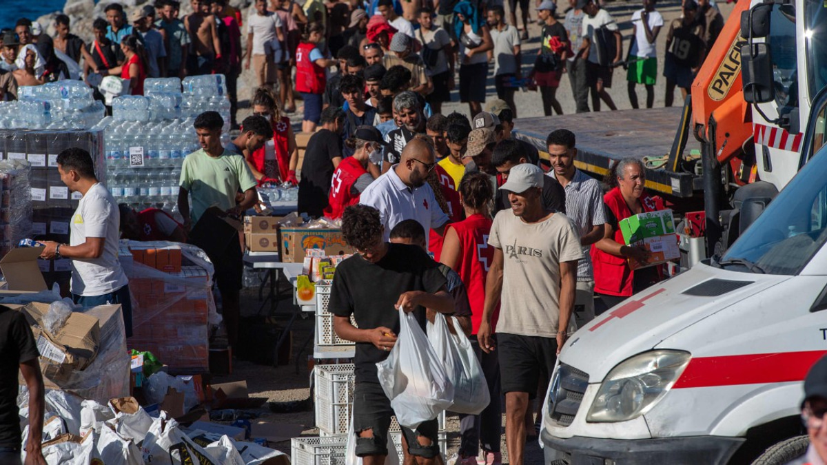 Spanish PM Points to Russia, Israel as Sources of Migrant Crisis Disinformation
