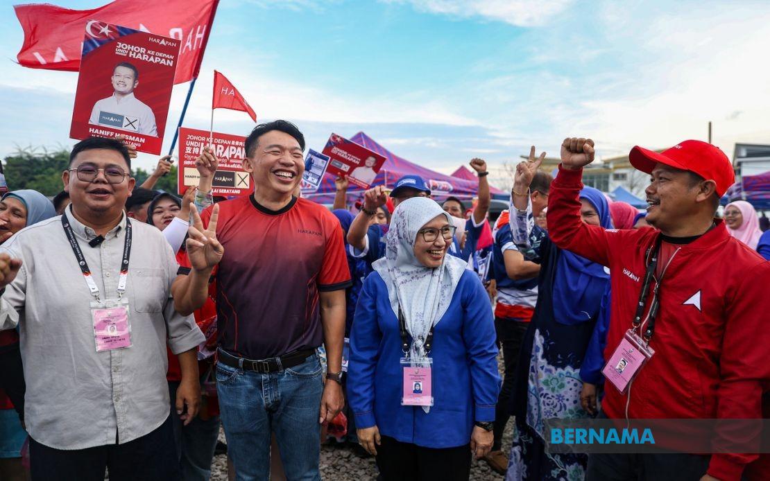 Johor Rivals Set Tone for Peaceful Campaign with Courteous Market Encounter