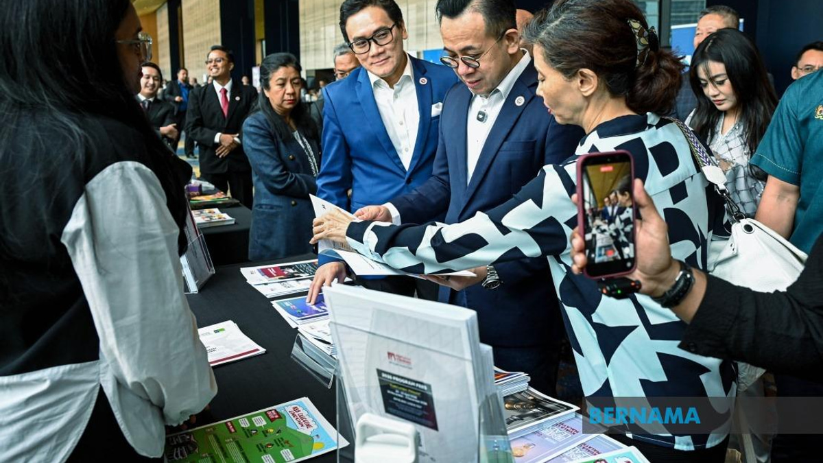 Malaysian Companies Must Shift Focus to Innovation and Quality, Says Minister Sim