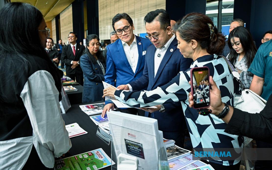 Malaysian Companies Must Shift Focus to Innovation and Quality, Says Minister Sim