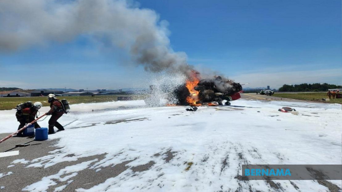 Sultan Abdul Aziz Shah Airport Runway Reopens After Helicopter Engine Fire