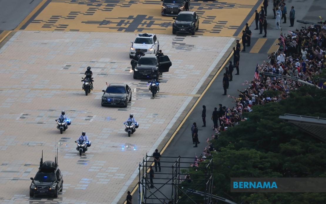 PM Anwar Leads National Day Pageantry as Malaysia Celebrates 69 Years of Independence