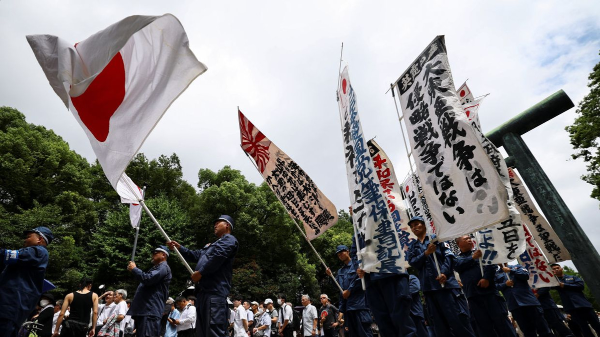 Japan's Defence Minister Visits Yasukuni Shrine as PM Keeps Distance