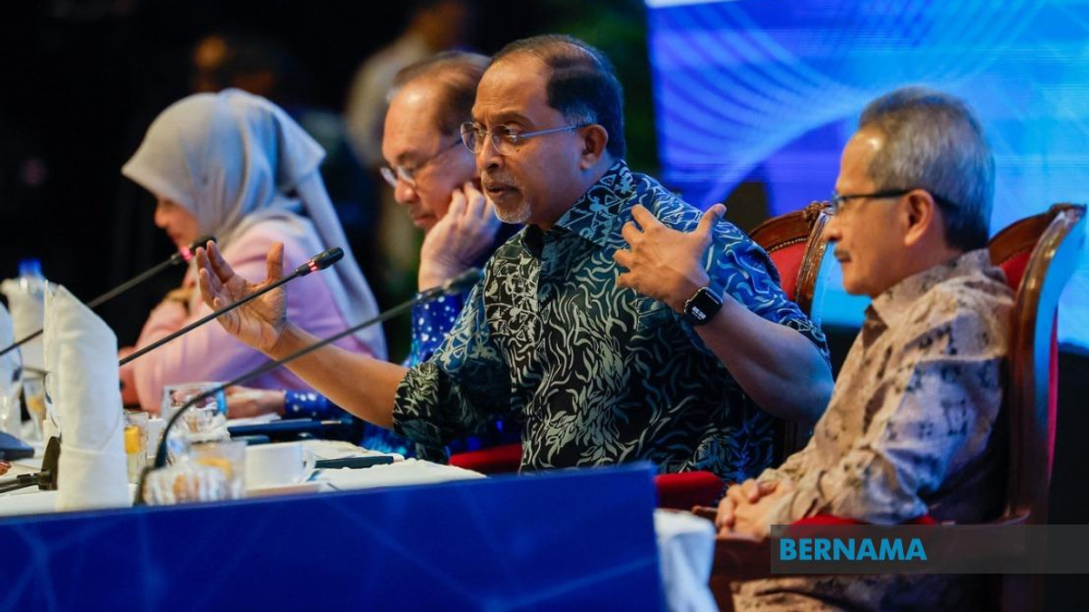 Malaysia Must Overhaul AUKU to Secure Higher Education's Future, Says Zambry