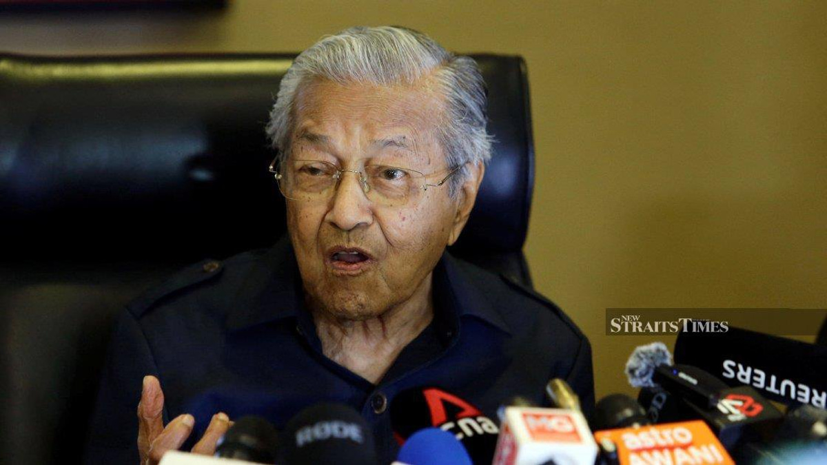 Dr Mahathir's RM150 million defamation suit stalled pending health assessment