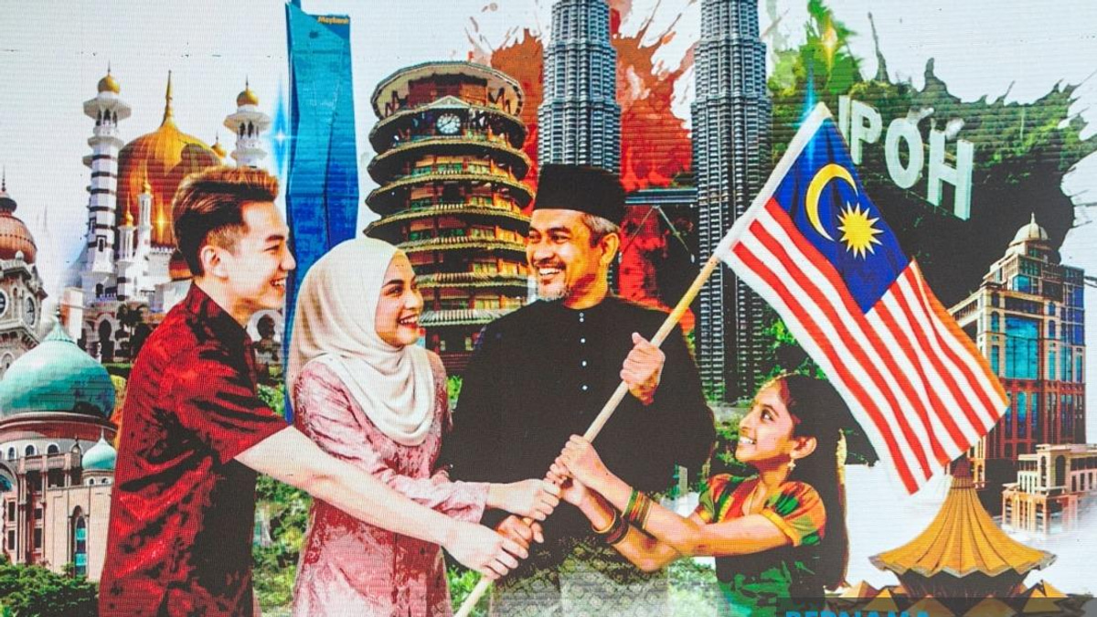 Fahmi Warns Against AI-Generated Flag Content Errors as Malaysia Prepares for National Celebrations