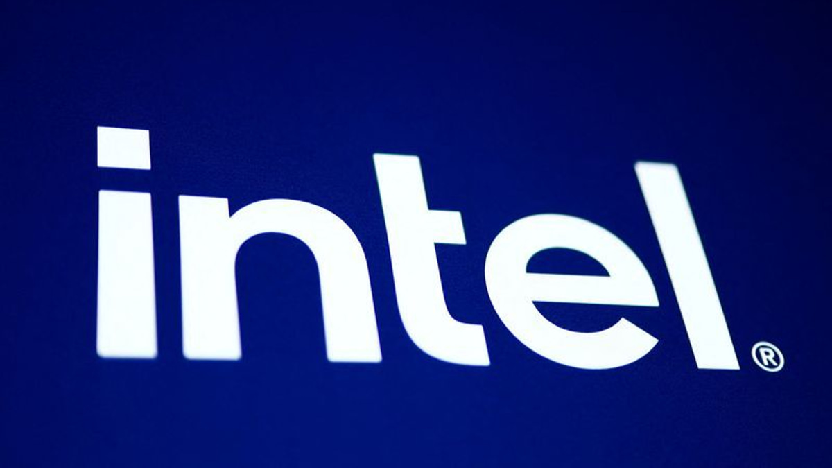 Intel commits €5 billion to expand European chip production in Ireland
