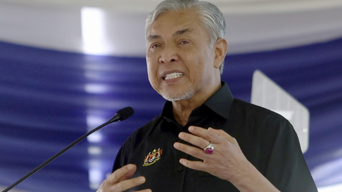 Deputy PM Zahid Dismisses Speculation over Early General Election Call