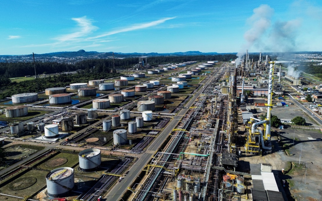 Brazil Vows Retaliatory Tariffs as Trump Administration Imposes 25% Duty on Exports
