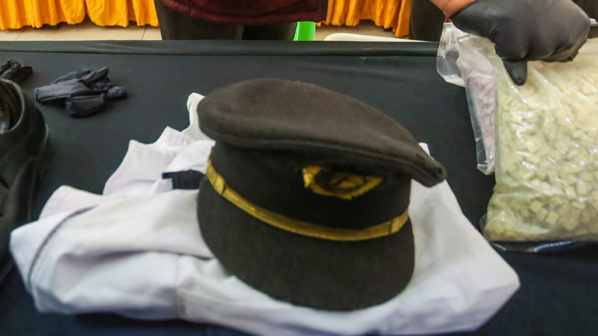 Airport Worker Named in Probe Into Malaysia Airlines Pilot's Drug Allegation