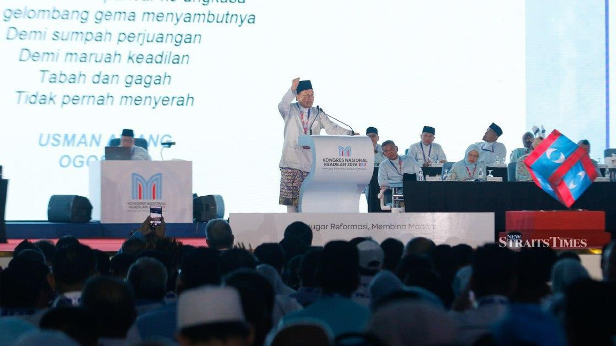 Anwar Pledges Acceleration of Government Reform Drive