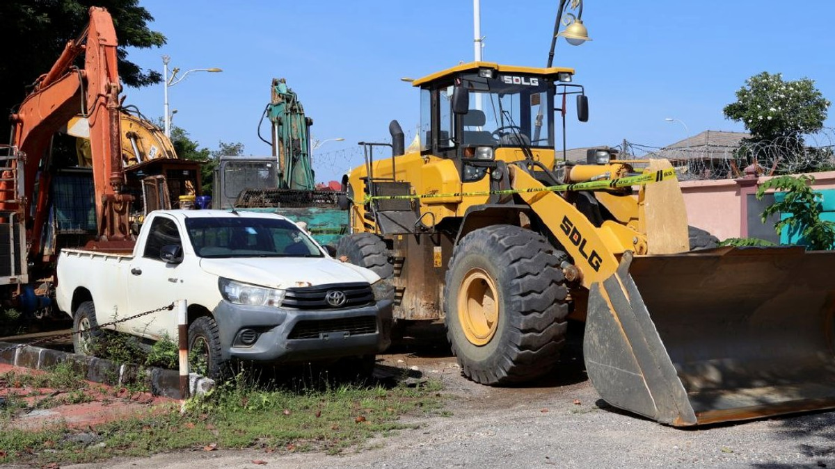 Kelantan Launches Investigation Into Bust of RM4.2 Million Illegal Gold Mining Ring in Gua Musang