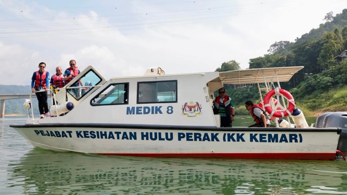 Malaysia Deploys New Medic Boat Service to Strengthen Healthcare for Orang Asli in Hulu Perak