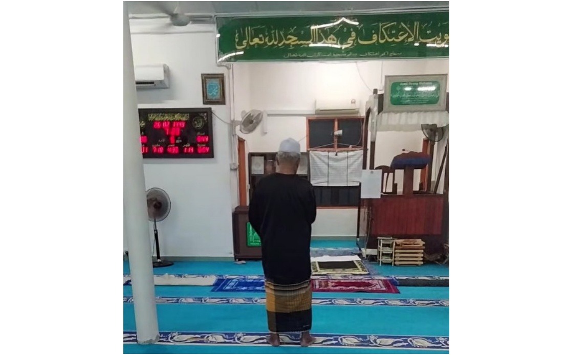 Rural Mosque Draws Attention After Viral Prayer Video; MP Highlights Demographics Challenge