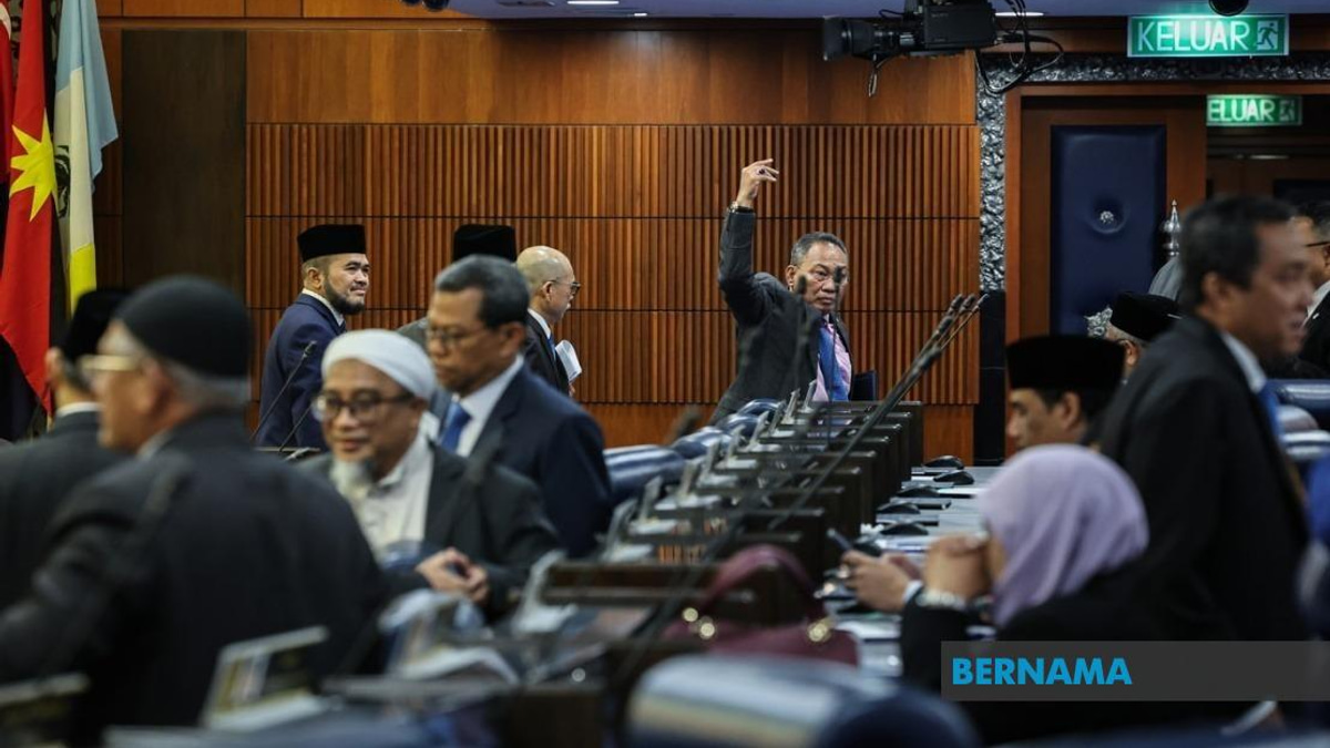 Opposition Boycott of Tabung Haji Debate Weakens Parliament's Scrutiny Role, Say Experts
