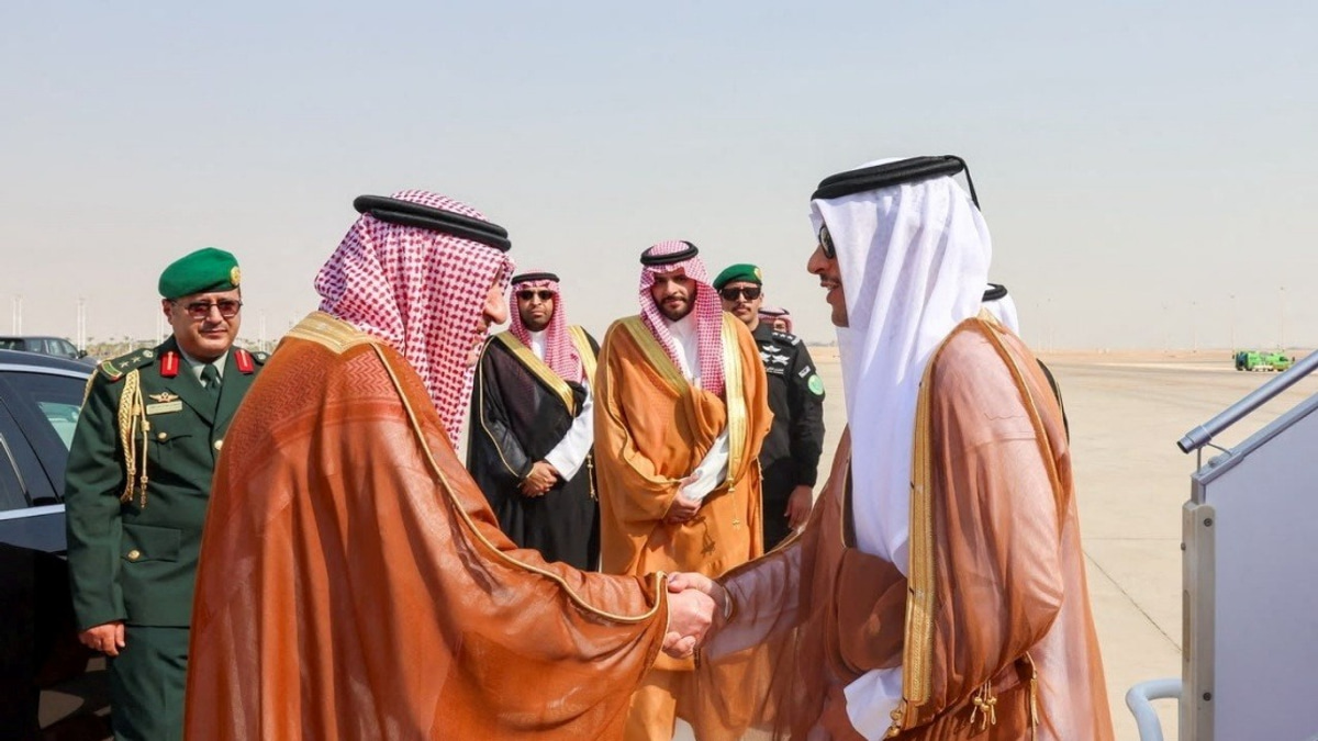 Qatar's Premier Visits Saudi Arabia to Advance Regional Stability Dialogue
