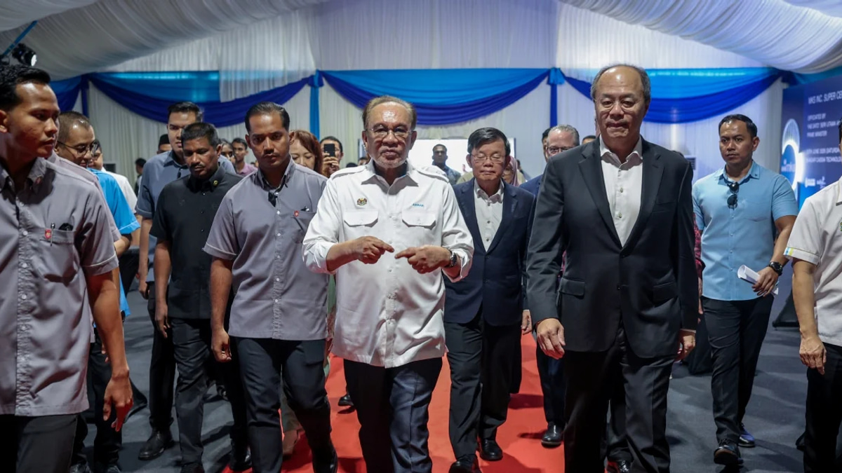 Malaysia's Non-Aligned Stance Attracts Global Investors, Says Anwar