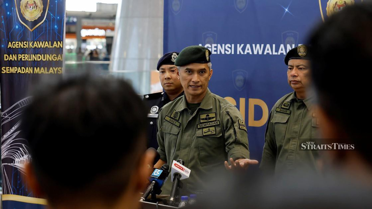 Malaysia Airlines Pilot's Baggage Screened by AVSEC, Not MCBA Border Agency