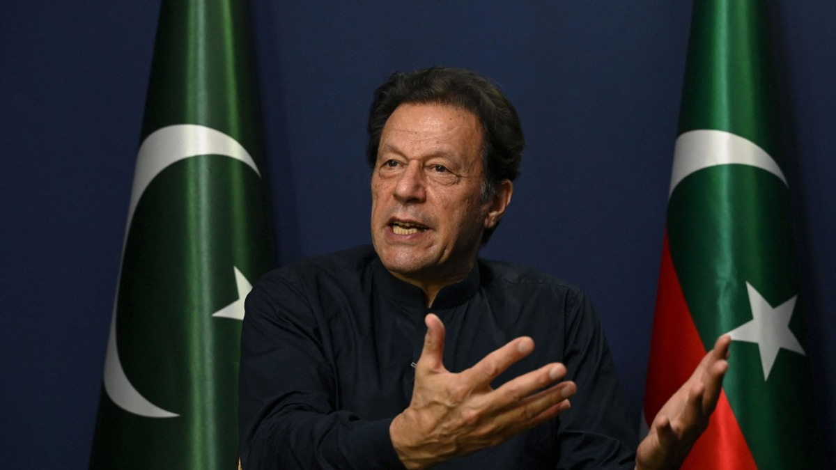 Pakistan's Supreme Court Orders Imran Khan Transferred to Hospital from Detention