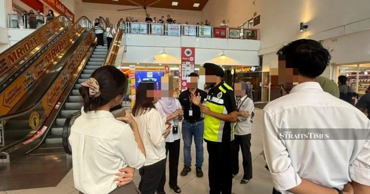 86 undocumented migrants arrested in crackdown at Klang shopping mall