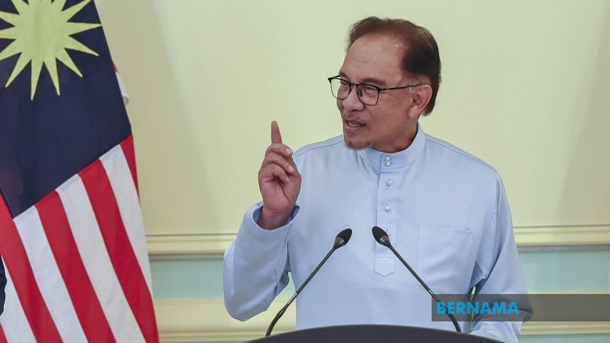 Anwar's Gaza Diplomacy Rooted in Law and Principle, Says Defence University Scholar
