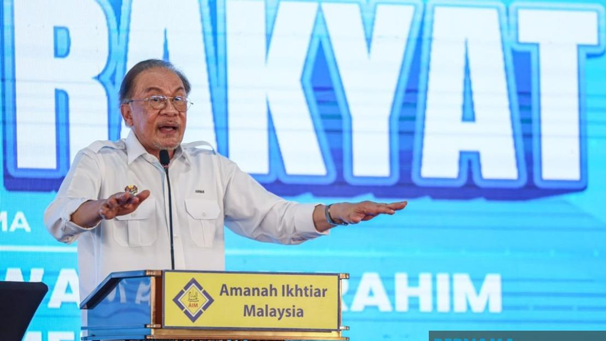 PM Anwar Says Political Rivals Threatened by His Anti-corruption Drive