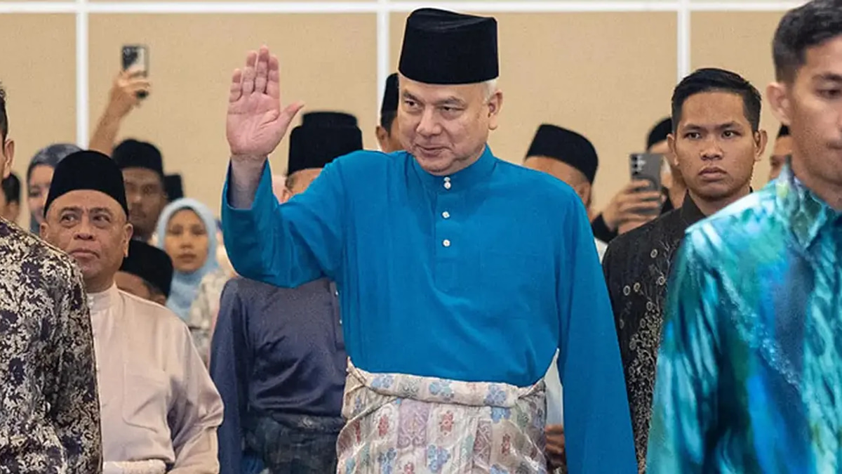 Sultan Nazrin urges restraint in governance, stressing cooperation over emotion