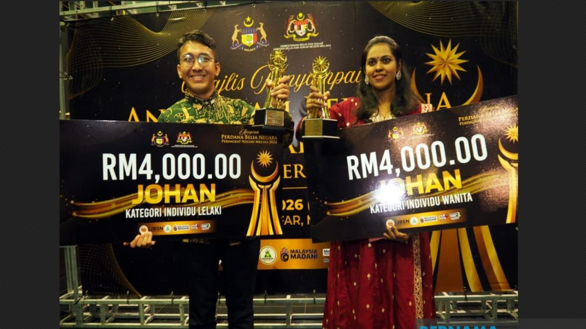 Young Syariah Lawyer and Teacher Recognised for Community Leadership at Melaka Youth Awards