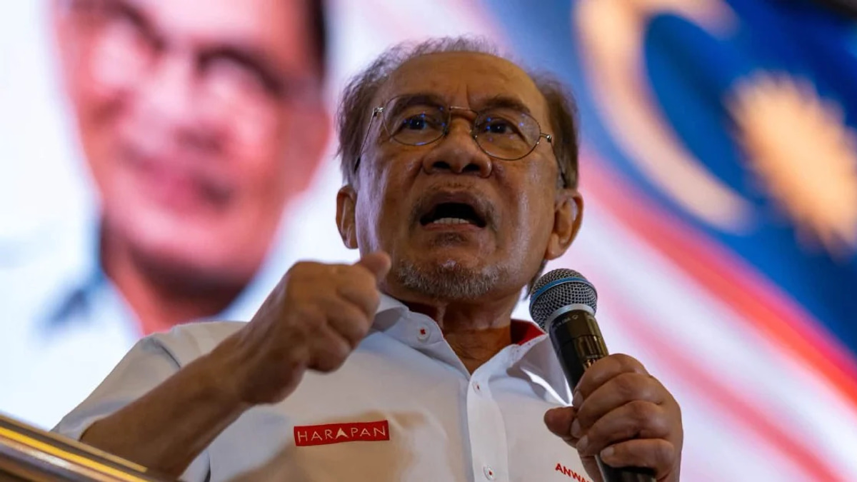Malaysia's Anwar rules out Singapore voting arrangements for Johor state polls