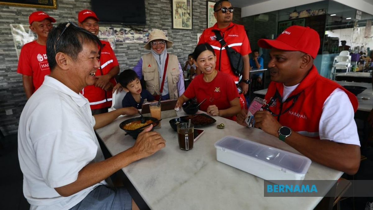 Guna Balakrishnan Pushes Final Campaign Drive in Layang-Layang as Johor Poll Nears