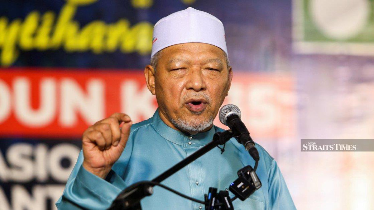 PAS President Hadi Endorses Electoral Pact with Barisan Nasional Across Three States