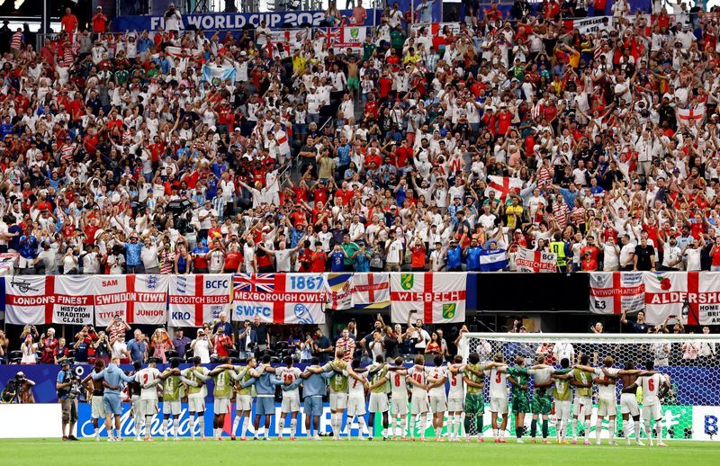 England Edges Past Stubborn DR Congo to Face Mexico in World Cup Last 16
