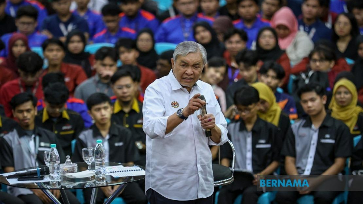 Deputy PM Zahid Calls for Gig Workers to Pursue TVET Training to Build Skills and Career Pathways