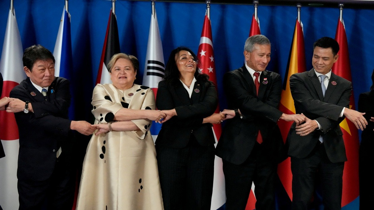 Japan, South Korea, Australia and New Zealand Push for Regional Cooperation on AI and Economic Resilience at ASEAN Forum