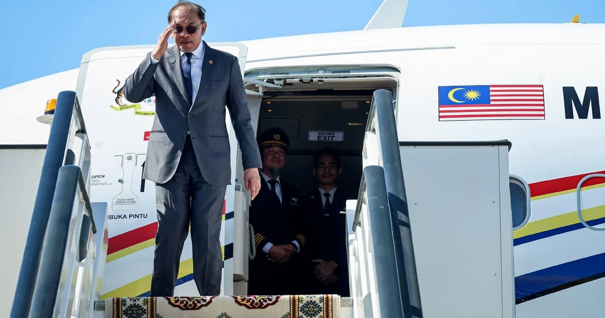 Anwar Returns to Penang After Turkmenistan Visit to Lead National Journalists' Day and Investment Push