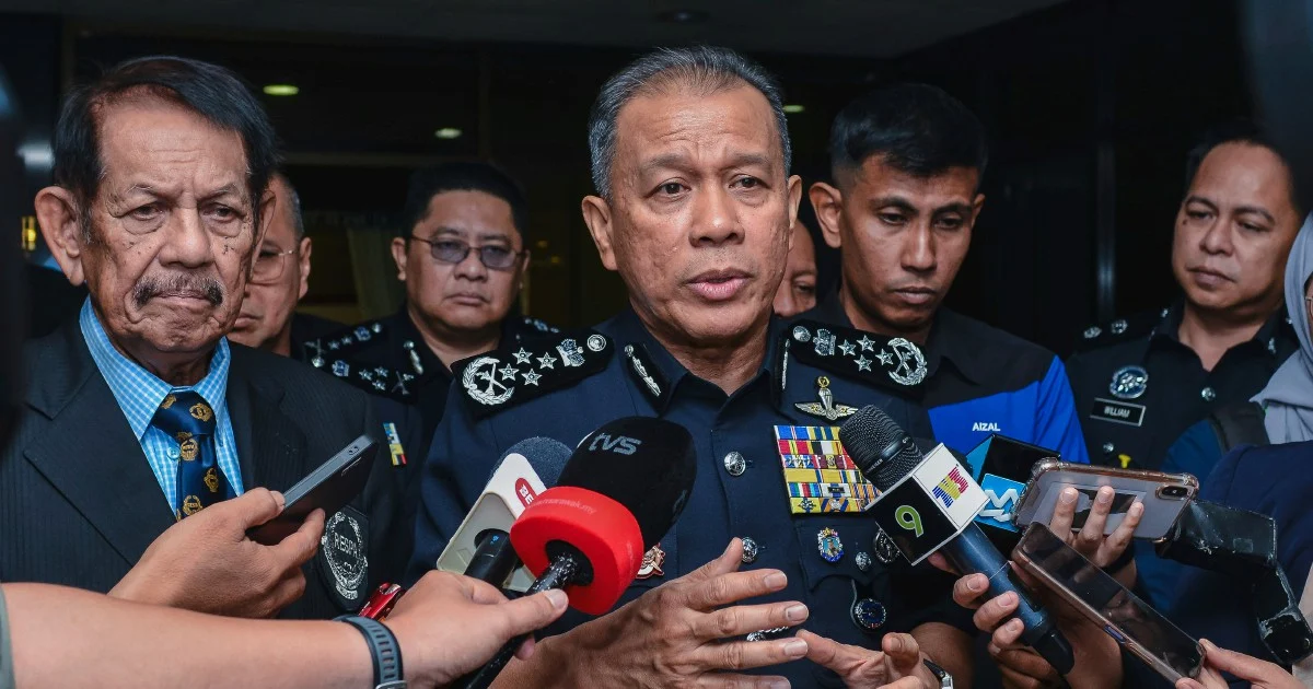 Police Probe Officer Accused of Insulting Residents During China Trip