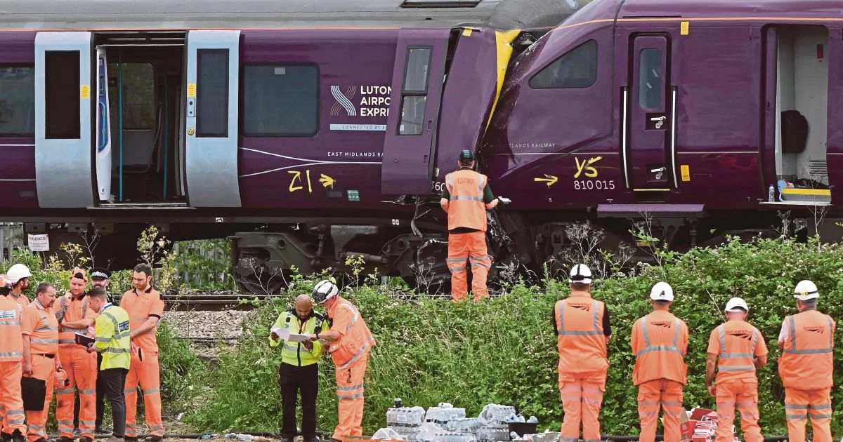 Train Driver Dies as UK Collision Injures 28; Inquiry Underway
