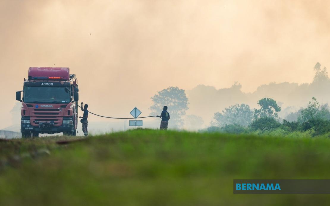 More Than Half Of Punggai-Sebana Cove Peat Fire Extinguished