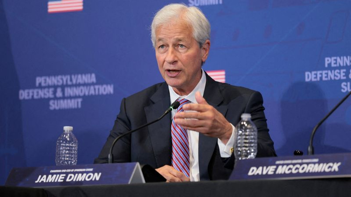 JPMorgan's Dimon Marshals Corporate Leaders to Address AI Risks Across Critical Infrastructure