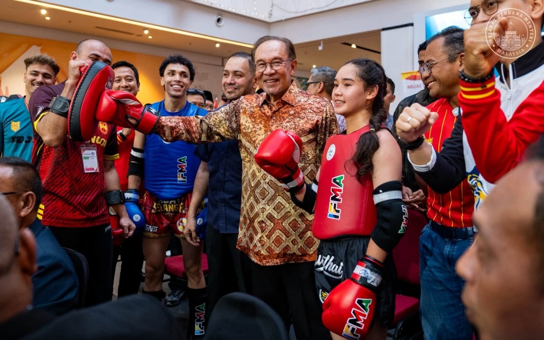 Anwar Sees Future Olympians in SUKMA Athletes' Discipline and Spirit