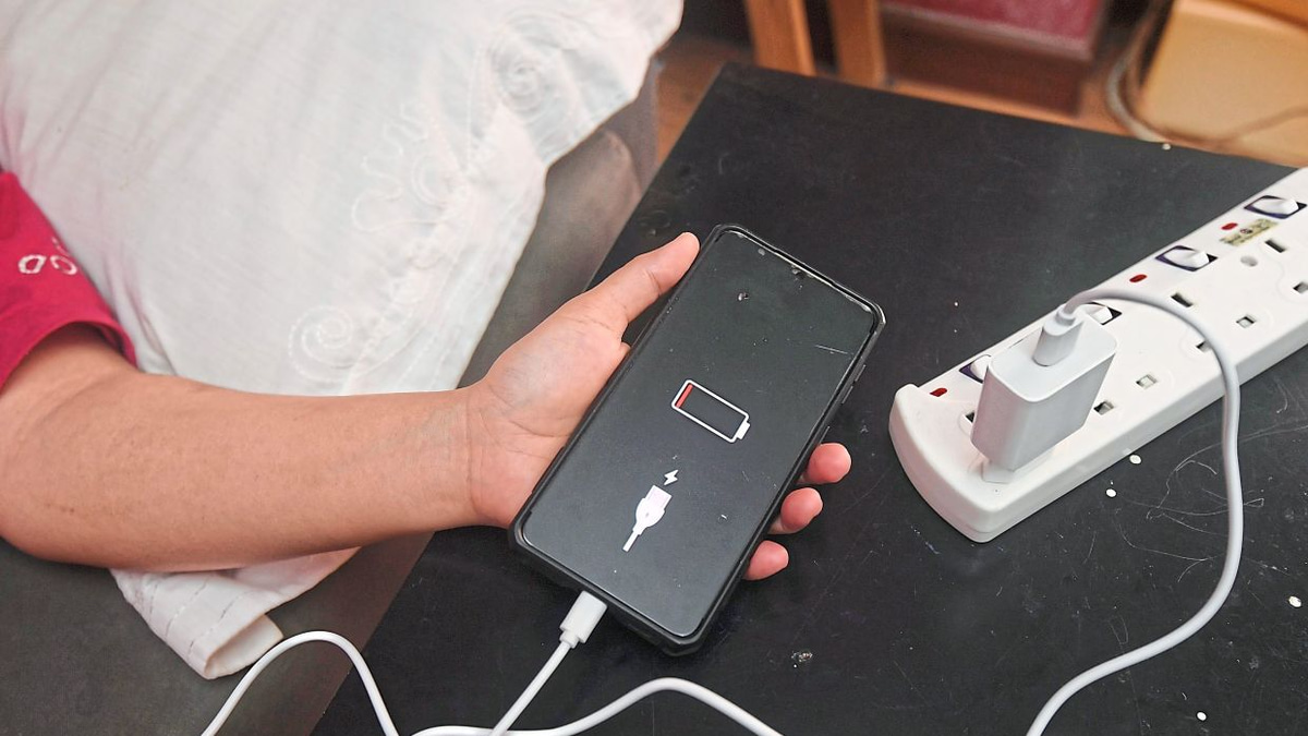 RM14.2 Million Lost to Home Fires from Unsafe Device Charging Since 2023, Fire Department Warns