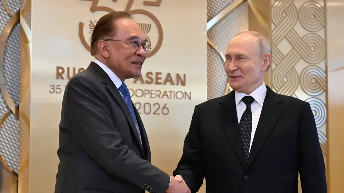 Putin Pledges Two Decades of Oil and Gas Supply to Malaysia