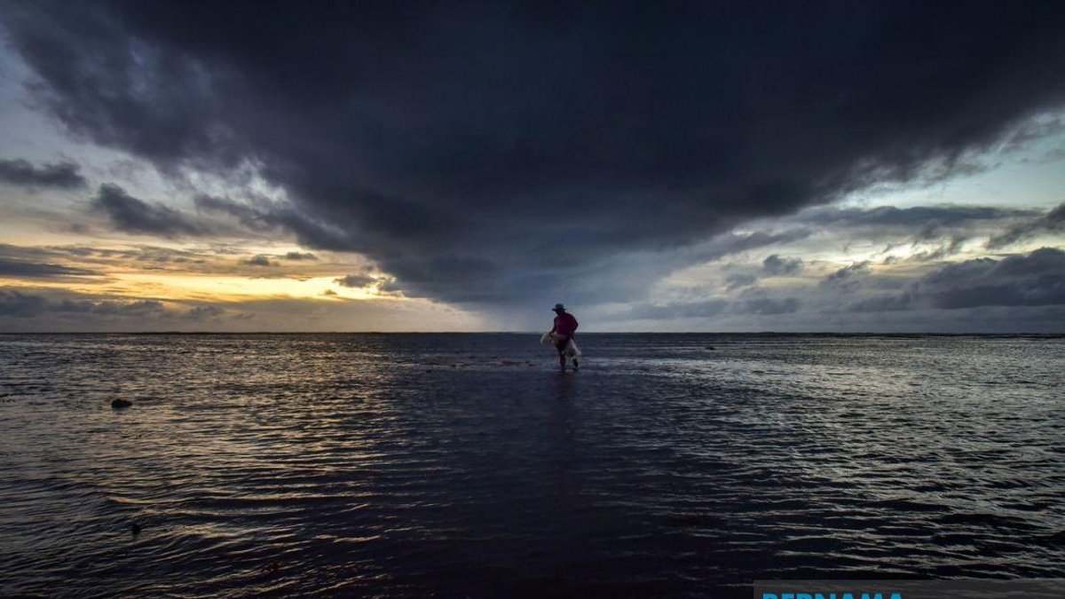 Thunderstorms and Heavy Rain Expected Across Multiple States Until Evening
