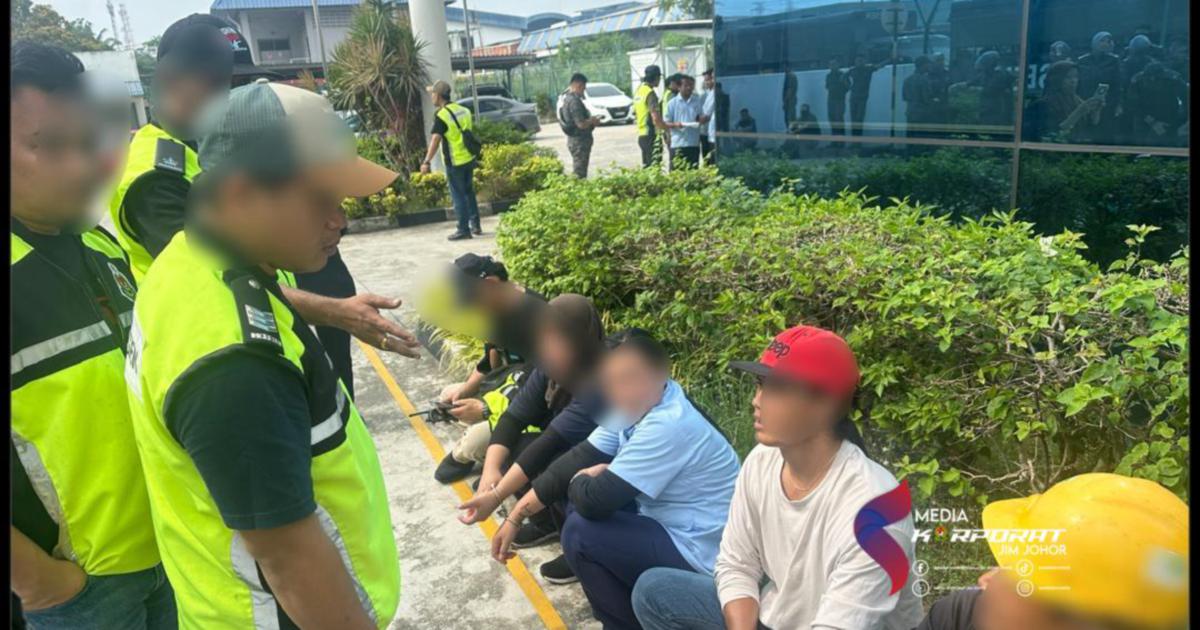 HR Officer and 80 Foreign Workers Held in Johor Labour Probe