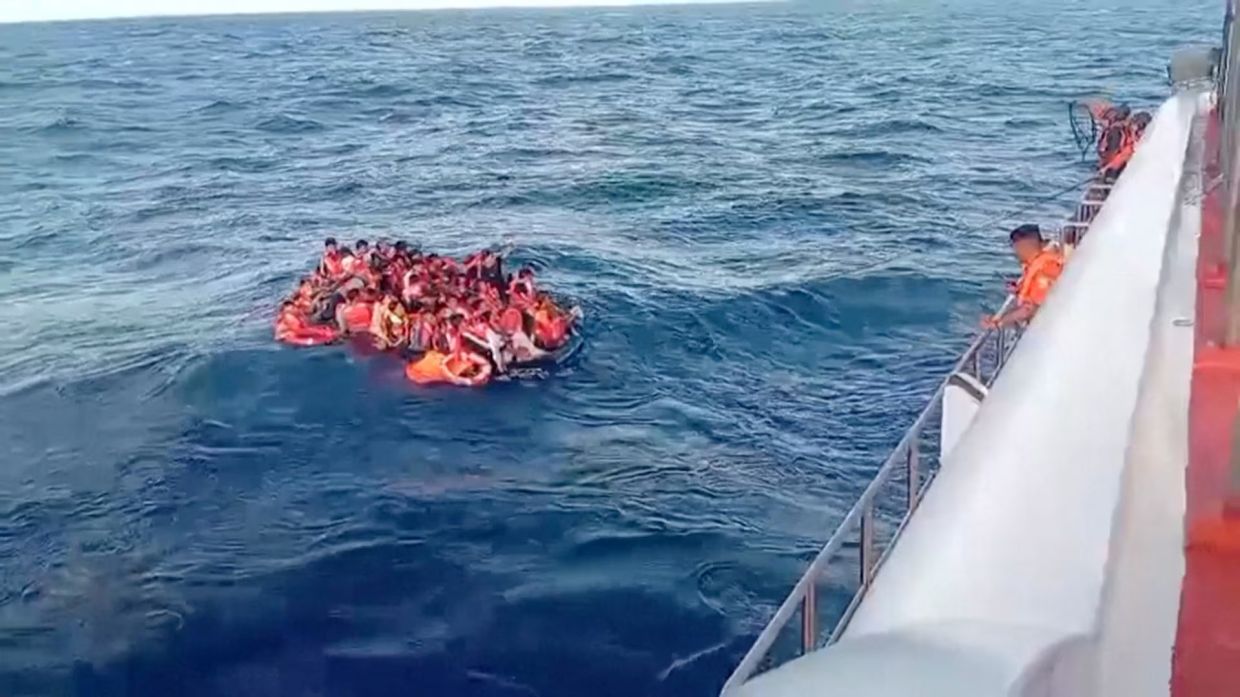 One Dead, 211 Rescued as Indonesian Ferry Burns Near Bali