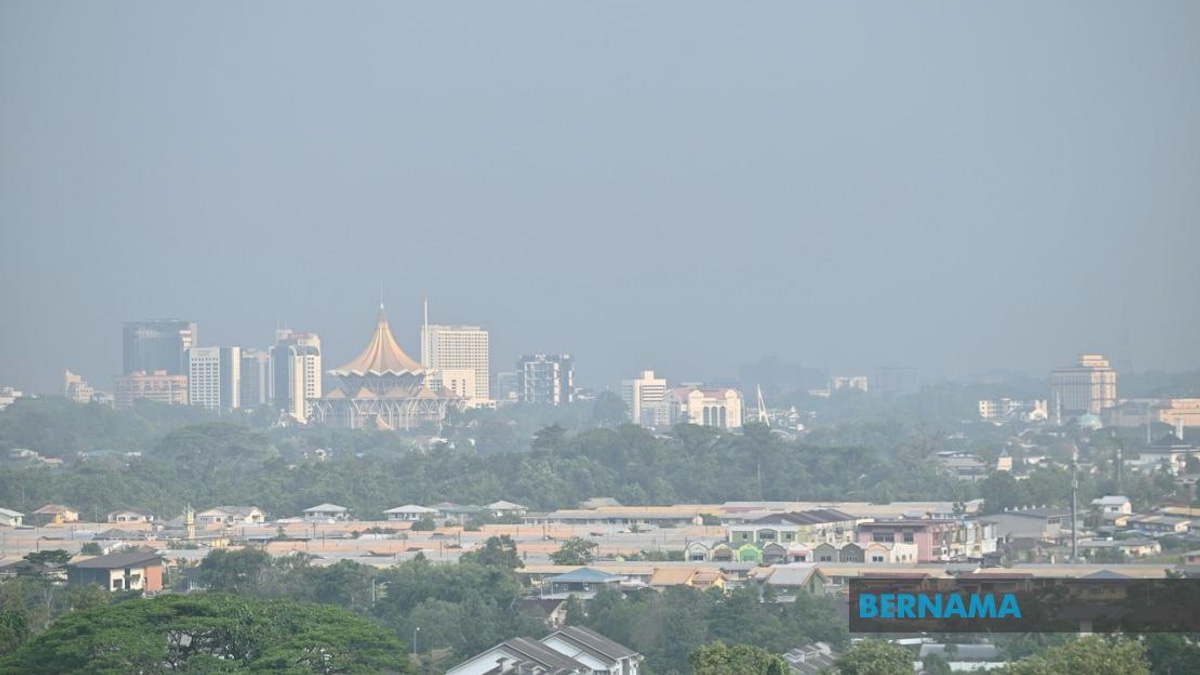 Sarawak Urges Public to Delay Outdoor Events as Haze Blankets State