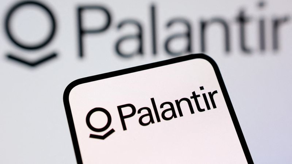 Palantir Raises Revenue Forecast as AI-Powered Analytics Demand Surges Globally