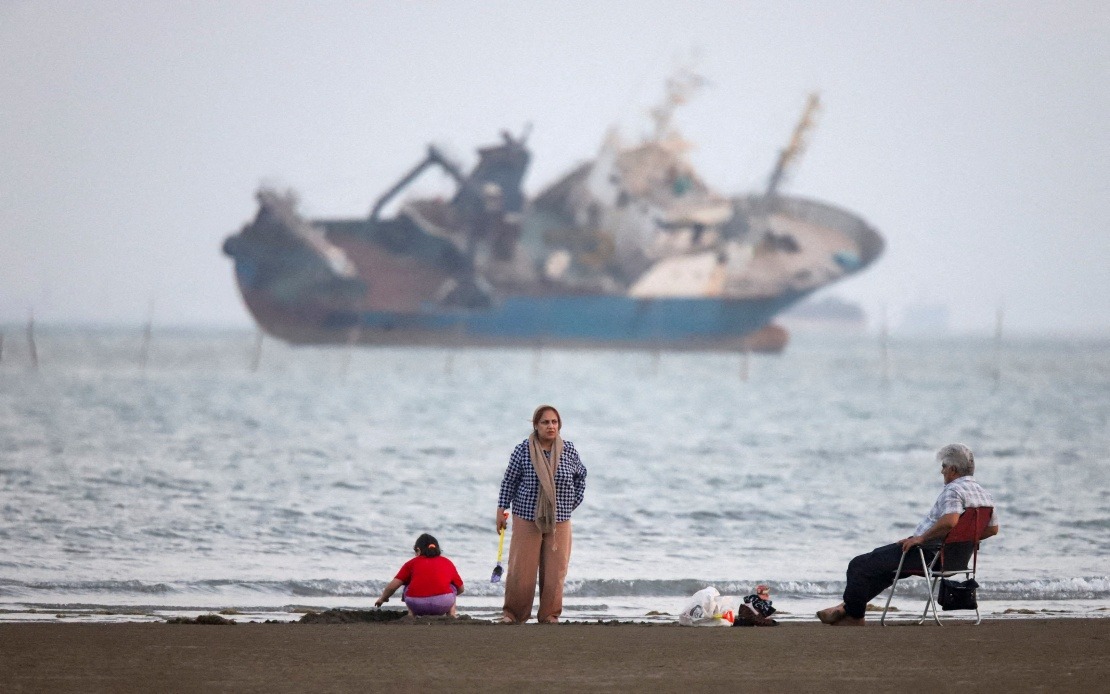 US Imposes Fresh Sanctions on Iran-linked Financial Network Following Strait of Hormuz Vessel Attacks