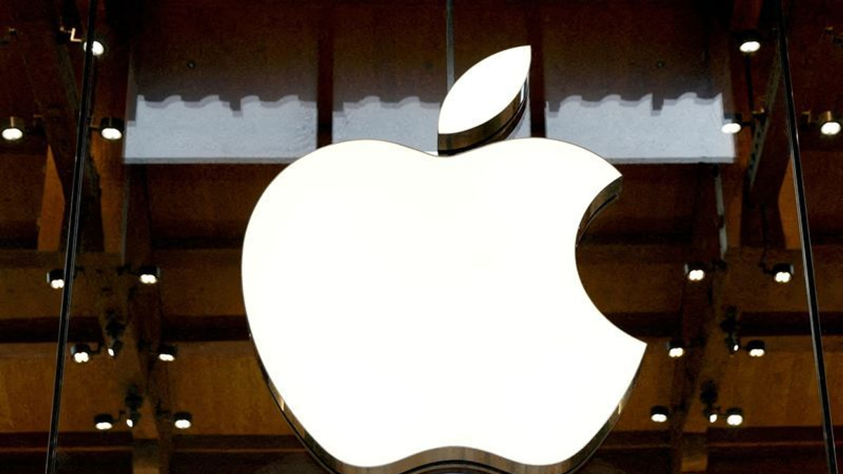 Apple Escalates Trade Secrets Battle Against OpenAI with Injunction Push